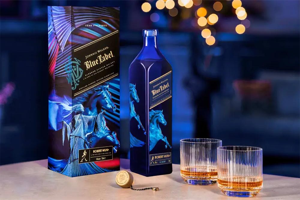 Johnnie Walker se alía con el diseñador Robert Wun en una edición especial