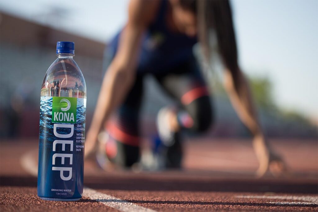 Kona Deep Ocean Water, agua mineral extraída del océano profundo, agua premium con minerales