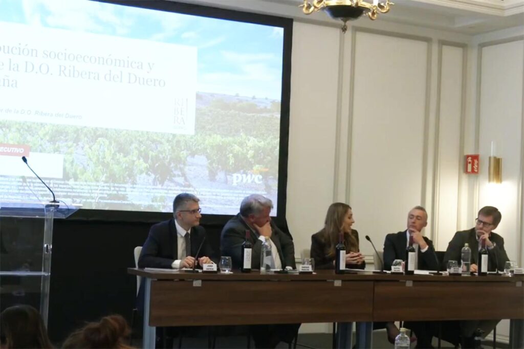 Ribera del Duero potencia empleo y marca a través del enoturismo